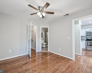 5601 Willoughby Newton Drive - Photo Thumbnail 21