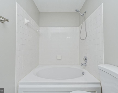 5601 Willoughby Newton Drive - Photo Thumbnail 31