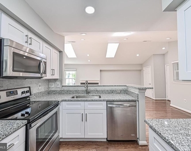 5601 Willoughby Newton Drive - Photo Thumbnail 18