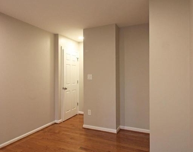 4427 Holly Avenue - Photo Thumbnail 20