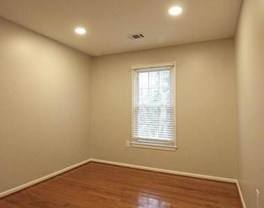 4427 Holly Avenue - Photo Thumbnail 18