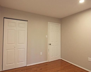 4427 Holly Avenue - Photo Thumbnail 15