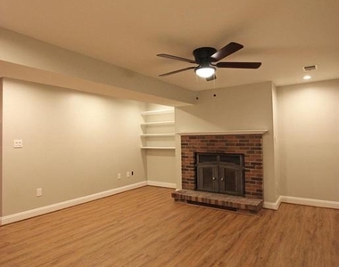 4427 Holly Avenue - Photo Thumbnail 10