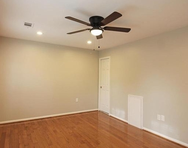 4427 Holly Avenue - Photo Thumbnail 23