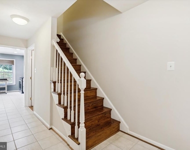 1804 Golf View Court - Photo Thumbnail 2