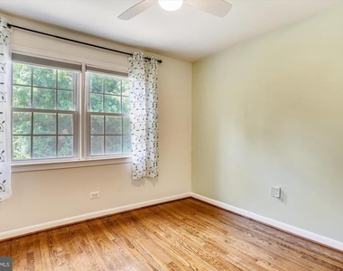 1804 Golf View Court - Photo Thumbnail 13