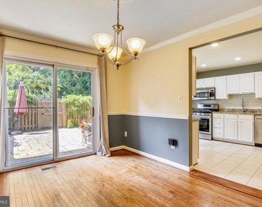 1804 Golf View Court - Photo Thumbnail 5