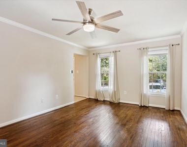 1804 Golf View Court - Photo Thumbnail 3