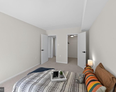 1533 Northgate Square - Photo Thumbnail 12