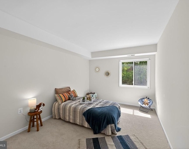 1533 Northgate Square - Photo Thumbnail 14