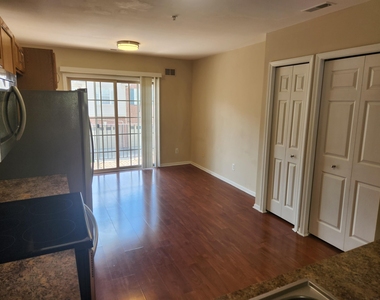 39475 Springwater Drive - Photo Thumbnail 7
