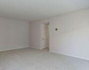 9708 Kingsbridge Drive - Photo Thumbnail 9