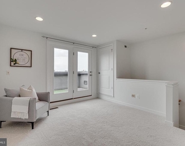 2947 Stella Blue Lane - Photo Thumbnail 11