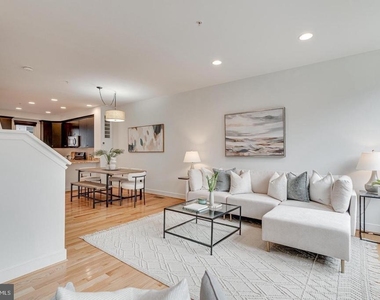 2947 Stella Blue Lane - Photo Thumbnail 4
