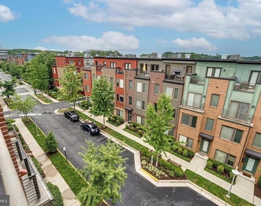 2947 Stella Blue Lane - Photo Thumbnail 13