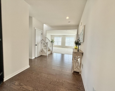 6394 S Trailwoods Drive - Photo Thumbnail 13