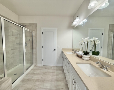 6394 S Trailwoods Drive - Photo Thumbnail 44