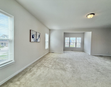 6394 S Trailwoods Drive - Photo Thumbnail 47