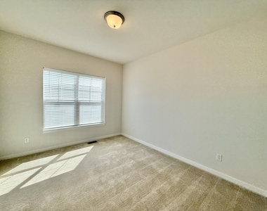 6394 S Trailwoods Drive - Photo Thumbnail 34