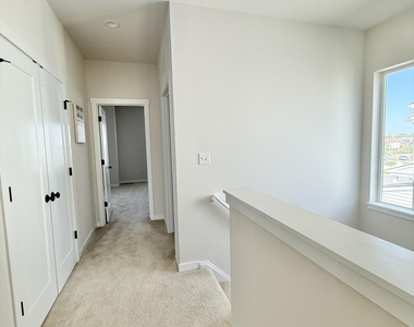 6394 S Trailwoods Drive - Photo Thumbnail 54