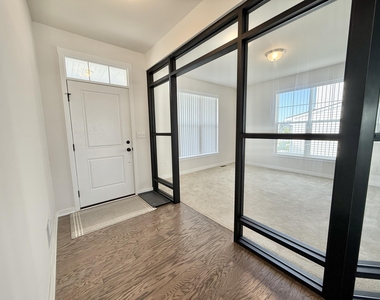 6394 S Trailwoods Drive - Photo Thumbnail 4