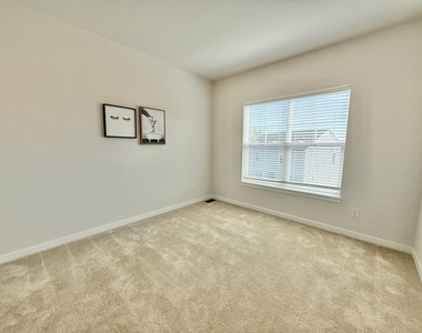 6394 S Trailwoods Drive - Photo Thumbnail 31