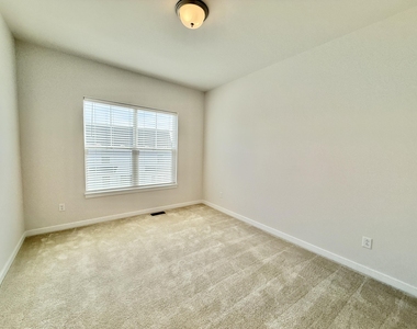 6394 S Trailwoods Drive - Photo Thumbnail 36