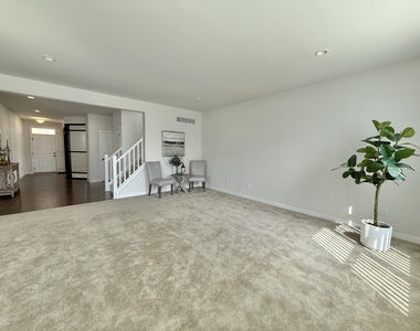 6394 S Trailwoods Drive - Photo Thumbnail 17