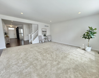 6394 S Trailwoods Drive - Photo Thumbnail 28