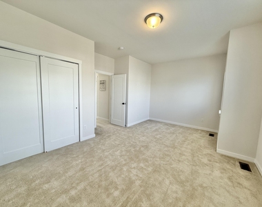 6394 S Trailwoods Drive - Photo Thumbnail 52