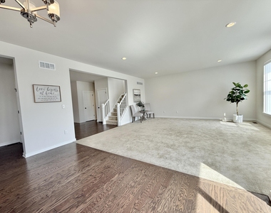 6394 S Trailwoods Drive - Photo Thumbnail 25