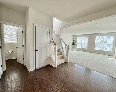 6394 S Trailwoods Drive - Photo Thumbnail 14