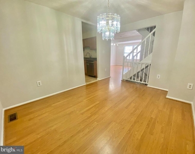 6212 Hillside Road - Photo Thumbnail 6