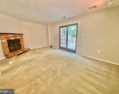 6212 Hillside Road - Photo Thumbnail 27