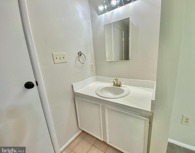 6212 Hillside Road - Photo Thumbnail 21