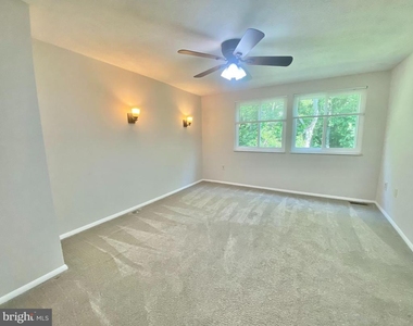 6212 Hillside Road - Photo Thumbnail 18