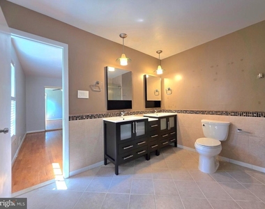 2215 Collingwood Road - Photo Thumbnail 20