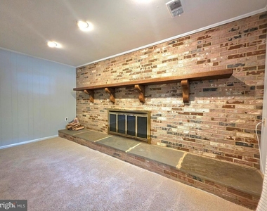 2215 Collingwood Road - Photo Thumbnail 28