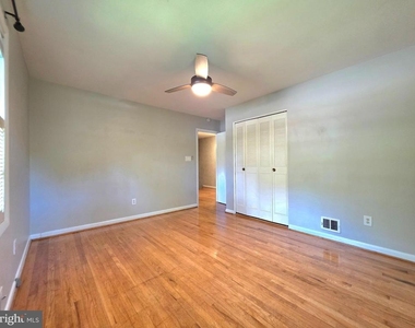 2215 Collingwood Road - Photo Thumbnail 25
