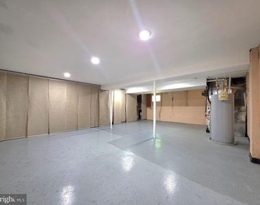 2215 Collingwood Road - Photo Thumbnail 39