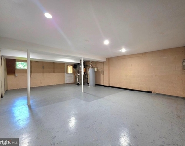 2215 Collingwood Road - Photo Thumbnail 38