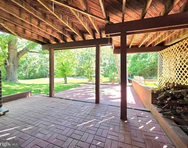 2215 Collingwood Road - Photo Thumbnail 1