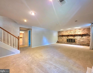 2215 Collingwood Road - Photo Thumbnail 27