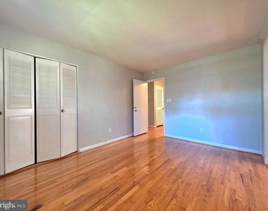 2215 Collingwood Road - Photo Thumbnail 17
