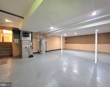 2215 Collingwood Road - Photo Thumbnail 37