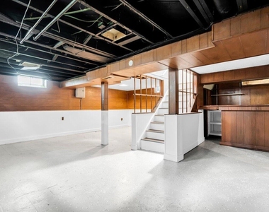 11577 Somerset Avenue - Photo Thumbnail 21