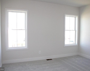 139 Heyford Drive - Photo Thumbnail 10