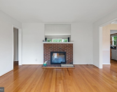 1312 Stafford Avenue - Photo Thumbnail 19