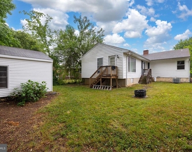 1312 Stafford Avenue - Photo Thumbnail 11