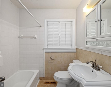 1312 Stafford Avenue - Photo Thumbnail 5